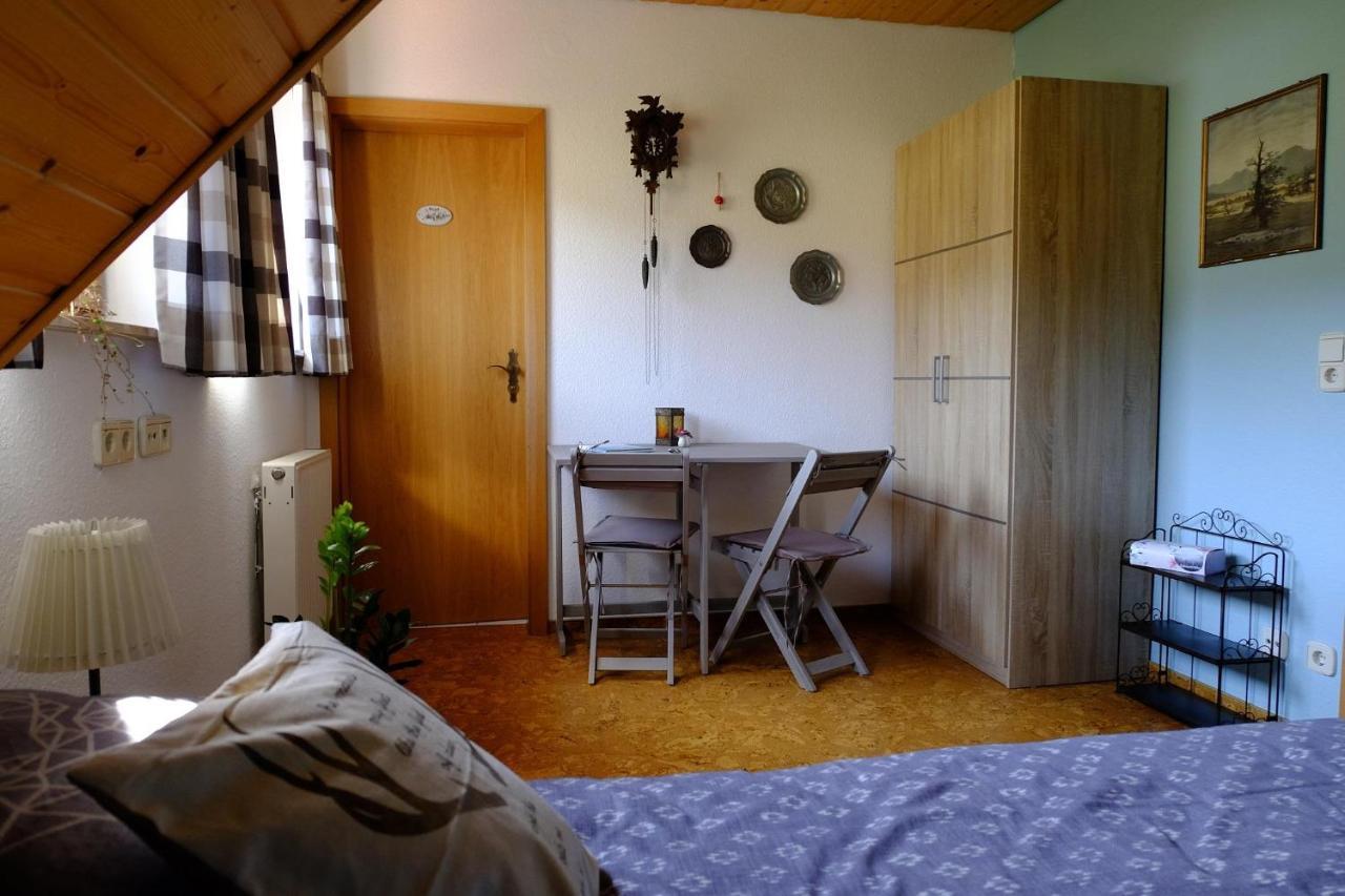 Schwarzwild - Ferienwohnung Und Ferienzimmer バイアースブロン エクステリア 写真