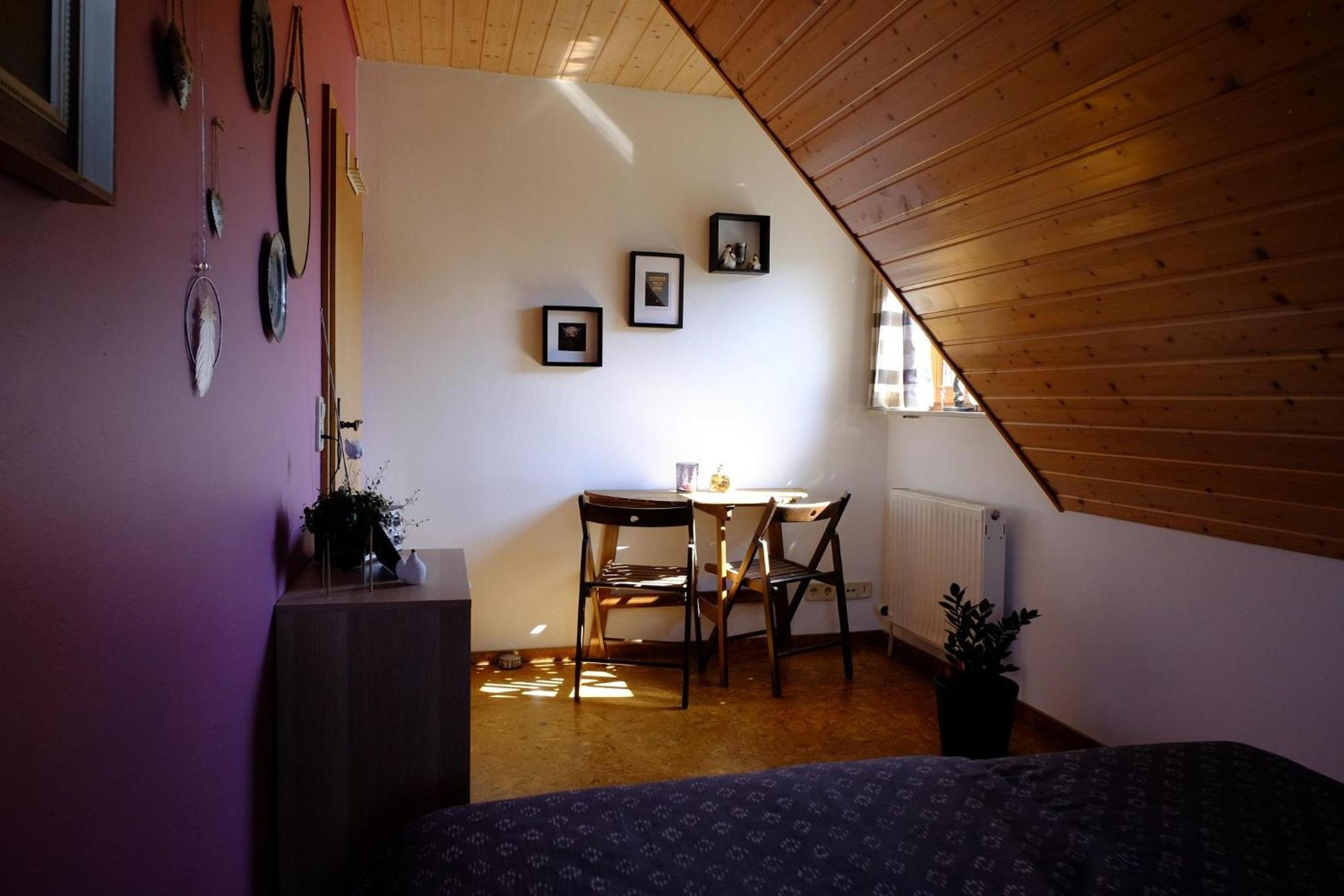 Schwarzwild - Ferienwohnung Und Ferienzimmer バイアースブロン 部屋 写真