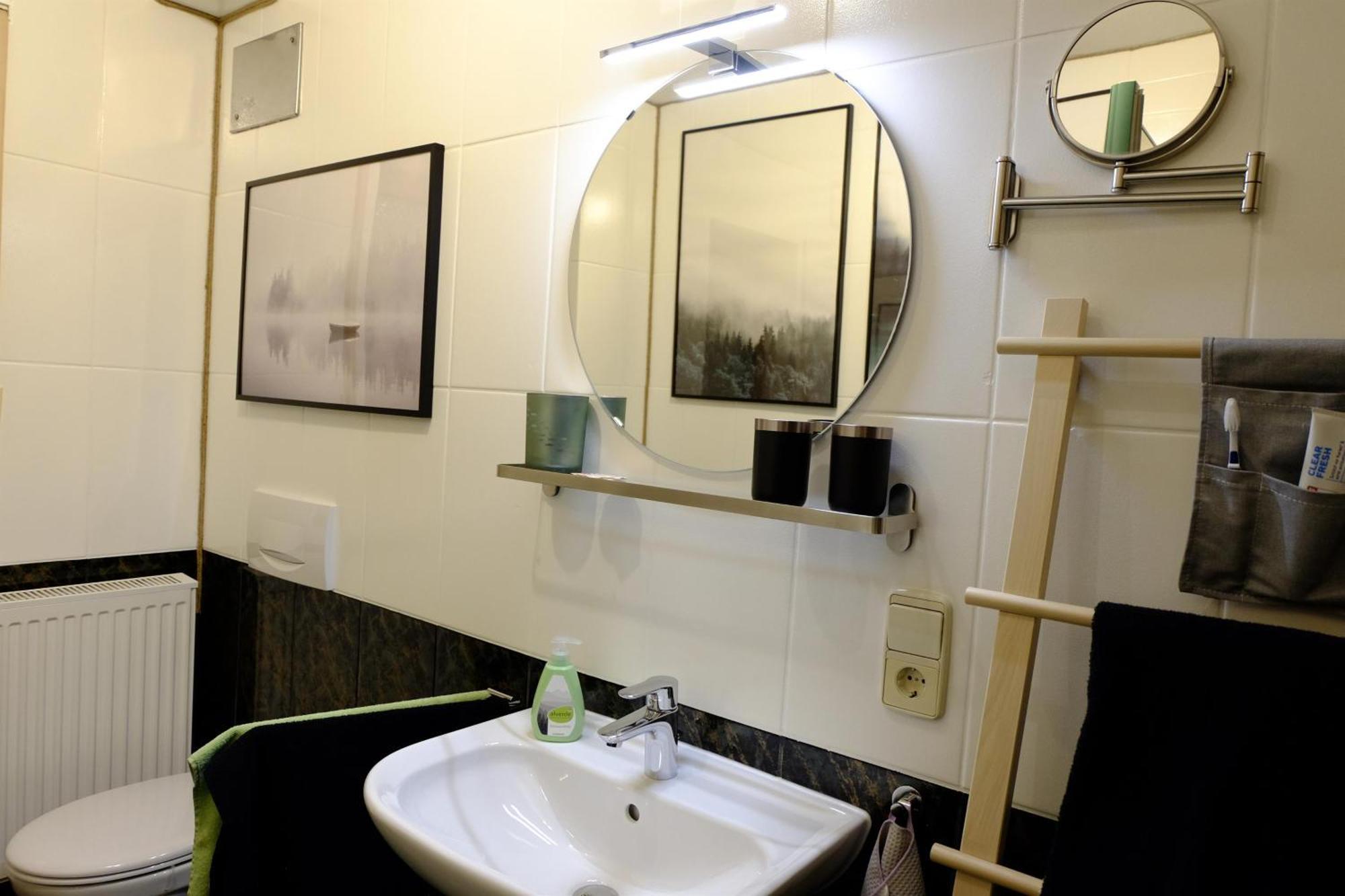 Schwarzwild - Ferienwohnung Und Ferienzimmer バイアースブロン エクステリア 写真
